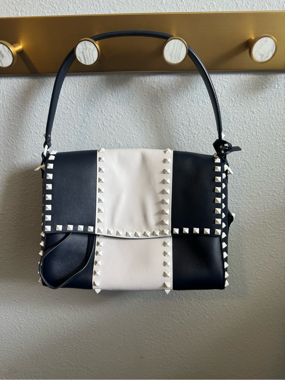 GUC Valentino Navy and White Studded Leather Shoulder Bag